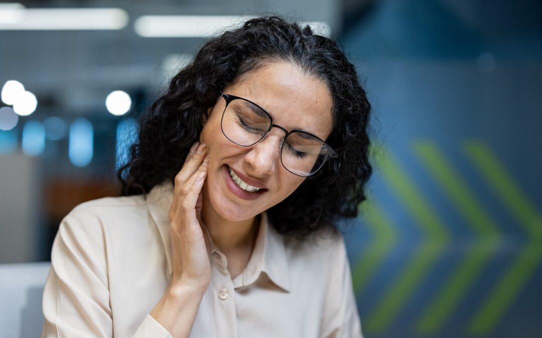 How posture and phone use affect tmj